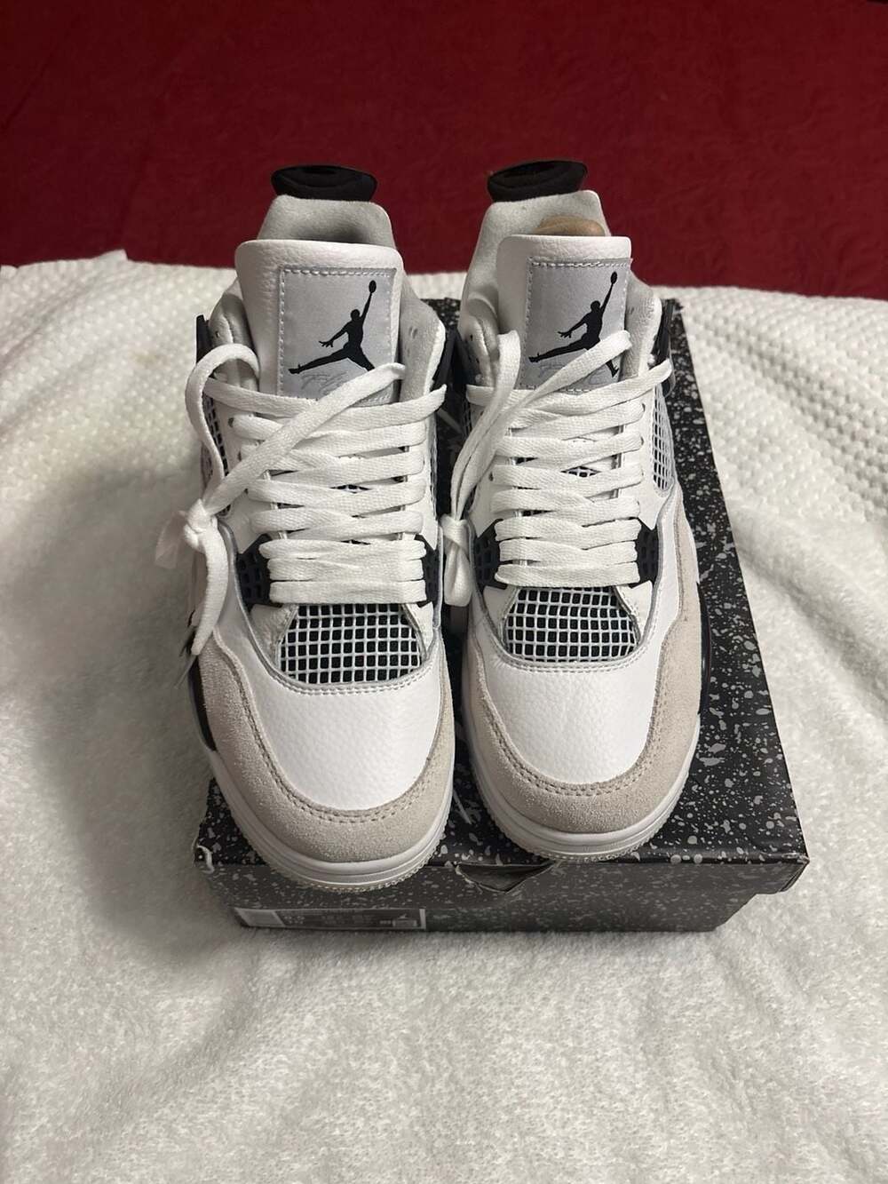 Air Jordan 4 Retro Military Black